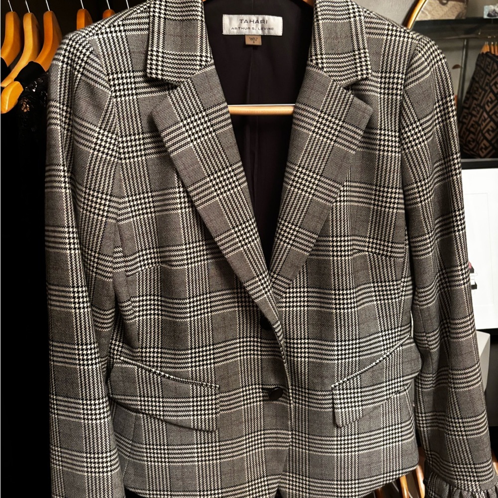 Tahari Black and White Plaid Women’s Suit
